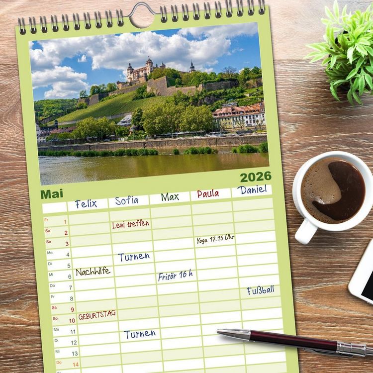 Produktbild: Familienplaner 2026 - Franken - Malerische Orte und Landschaften mit 5 Spalten (Wandkalender, 21 x 45 cm) CALVENDO
