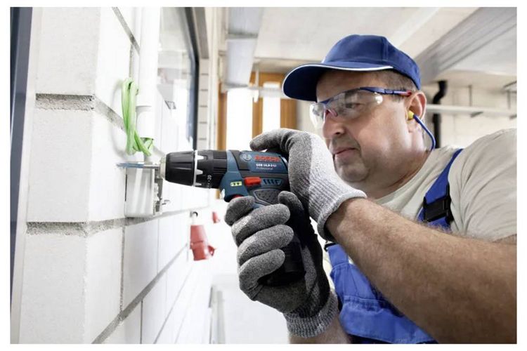 Produktbild: Bosch Professional GSB 12V-15 2-Gang-Akku-Schlagbohrschrauber inkl. 2. Akku