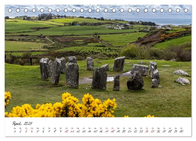 Produktbild: Am Rande Europas - Wild Atlantic Way - der Roadtrip (Tischkalender 2027 DIN A5 quer), CALVENDO Monatskalender