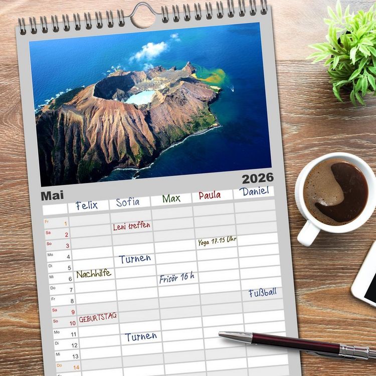 Produktbild: Familienplaner 2026 - Magische Wunderwelten der Natur mit 5 Spalten (Wandkalender, 21 x 45 cm) CALVENDO