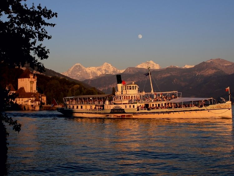 Produktbild: CALVENDO Puzzle Thunersee, Berner Oberland, Schweiz | 1000 Teile Lege-Gr&ouml;&szlig;e 64x48cm Foto-Puzzle f&uuml;r gl&uuml;ckliche Stunden