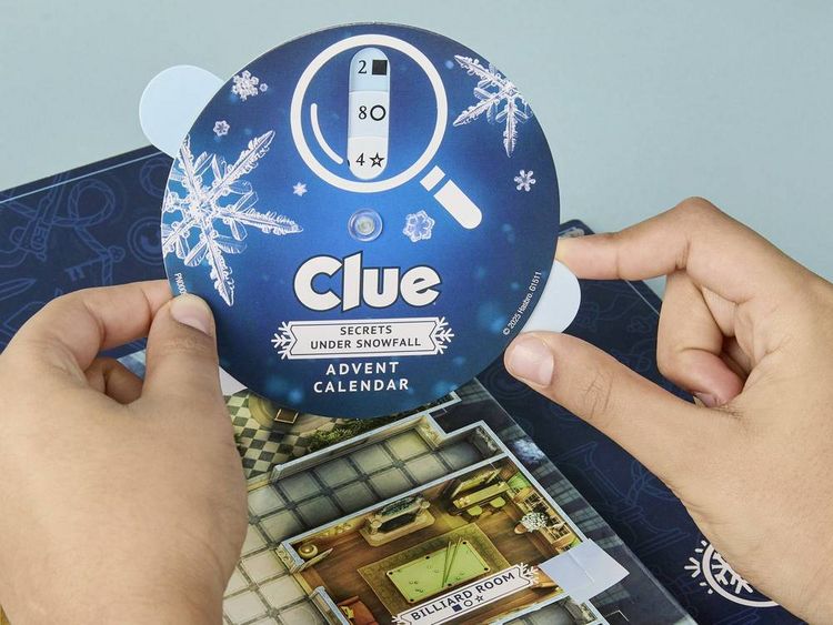 Cluedo Calendario Dell'Avvento 2025: Secrets Under Snowfall - Gioco Mistero In Tedesco, Per Famiglie, 24 Giorni Di Enigmi