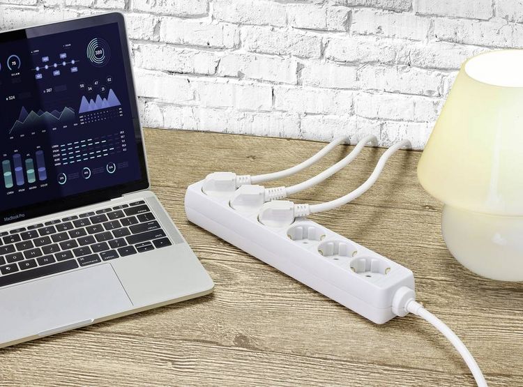 Produktbild: Sygonix SY-4891000 Steckdosenleiste 6fach Wei&szlig; Schutzkontakt 1St.