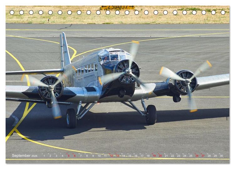 Produktbild: Flugzeuge und Hubschrauber im Portr&auml;t (Tischkalender 2026 DIN A5 quer), CALVENDO Monatskalender