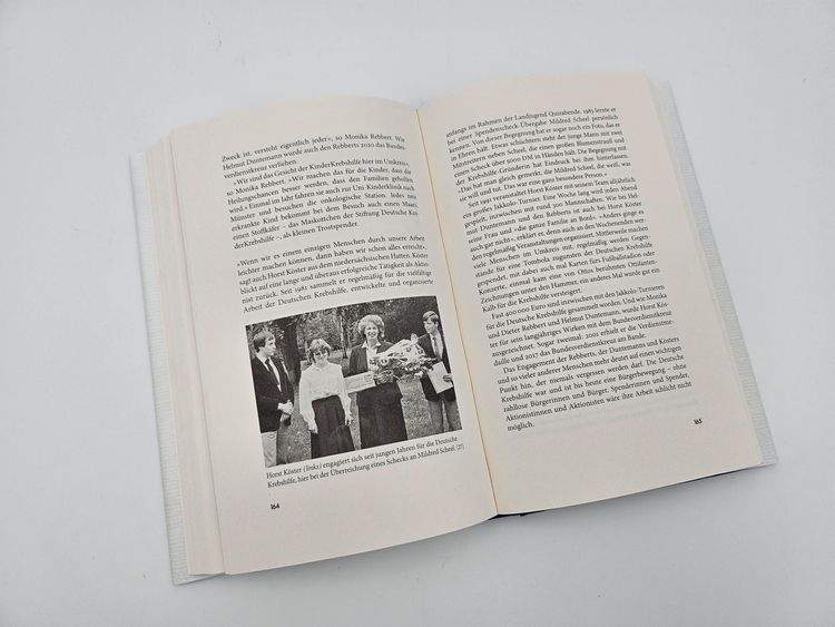 Produktbild: Im Mittelpunkt der Mensch &ndash; 50 Jahre Deutsche Krebshilfe