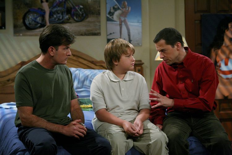 Produktbild: Two and a Half Men - Mein cooler Onkel Charlie - Staffel 5 [3 DVDs]
