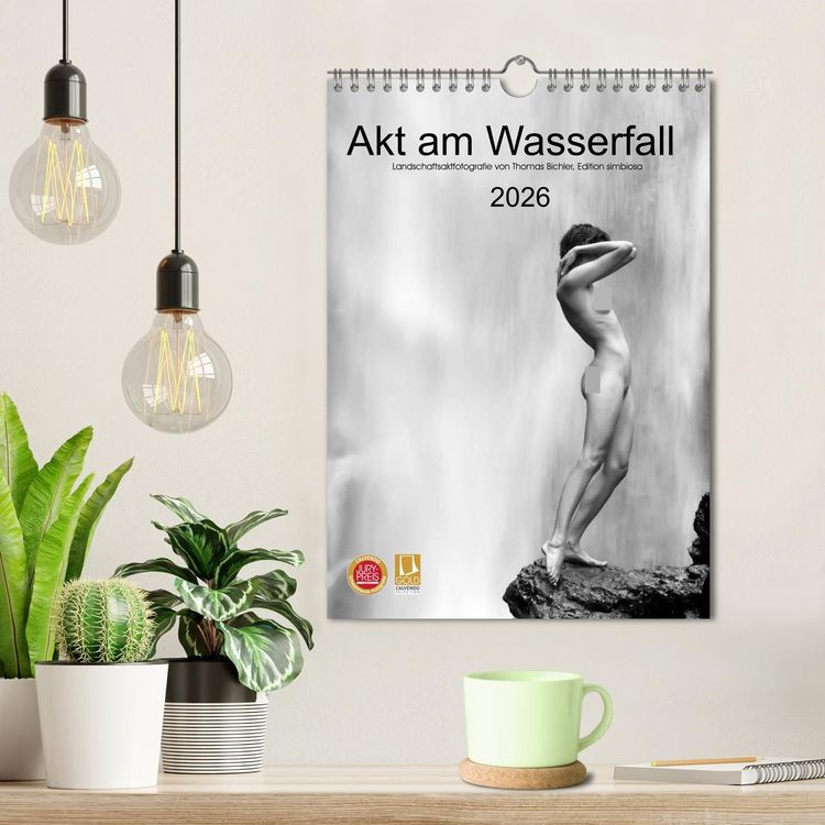 Produktbild: Akt am Wasserfall (Wandkalender 2026 DIN A4 hoch), CALVENDO Monatskalender