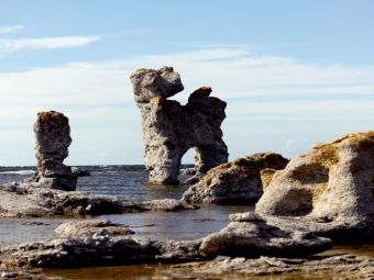 Produktbild: CALVENDO Puzzle Ein Motiv aus dem Kalender Gotland - Perle der Ostsee 1000 Teile Puzzle quer | 1000 Teile Lege-Gr&ouml;&szlig;e 64 &times; 48 cm Foto-Puzzle f&uuml;r gl&uuml;ckliche Stunden