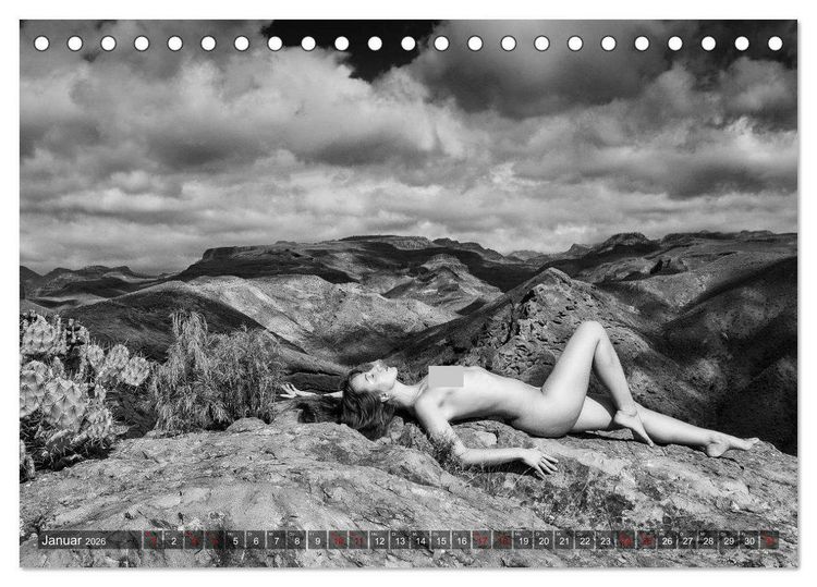 Produktbild: Girls and Nature (Tischkalender 2026 DIN A5 quer), CALVENDO Monatskalender