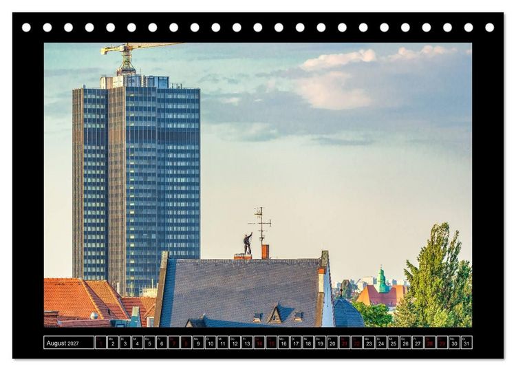 Produktbild: Schornsteinfeger &uuml;ber Berlin - Die Gl&uuml;cksbringer auf den D&auml;chern der Hauptstadt (Tischkalender 2027 DIN A5 quer), CALVENDO Monatskalender