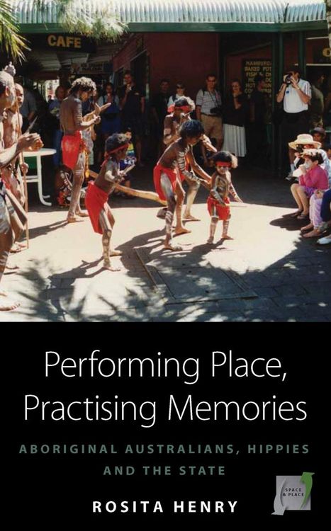 Produktbild: Performing Place, Practising Memories
