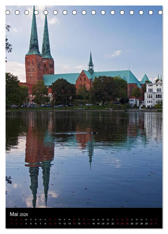 Produktbild: L&uuml;beck - Hansesch&ouml;nheit in Insellage (Tischkalender 2026 DIN A5 hoch), CALVENDO Monatskalender