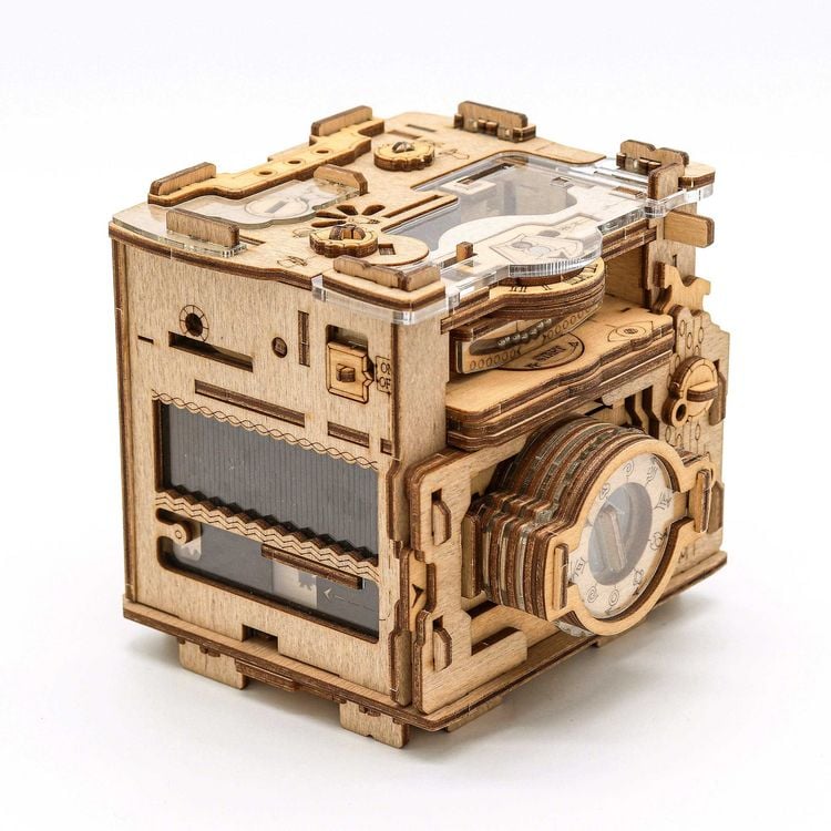 Produktbild: Cluebox - Escape Room in einer Box. Sherlock's Camera