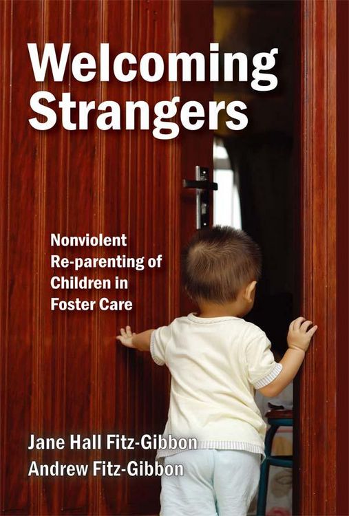 Produktbild: Welcoming Strangers