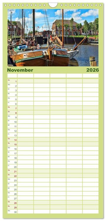 Produktbild: Familienplaner 2026 - Ostfriesland - Museumshafen Carolinensiel mit 5 Spalten (Wandkalender, 21 x 45 cm) CALVENDO