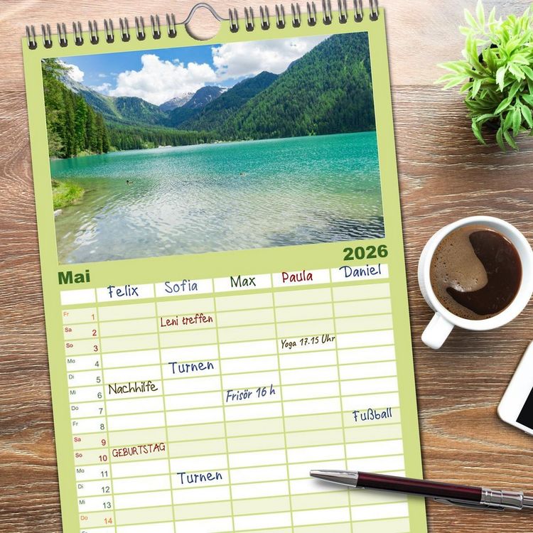 Produktbild: Familienplaner 2026 - S&uuml;dtirol - Traumhafte Berge und Seen im Norden Italiens mit 5 Spalten (Wandkalender, 21 x 45 cm) CALVENDO