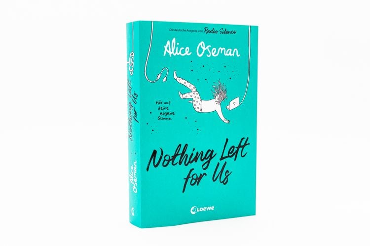 Produktbild: Nothing Left for Us (deutsche Ausgabe von Radio Silence)