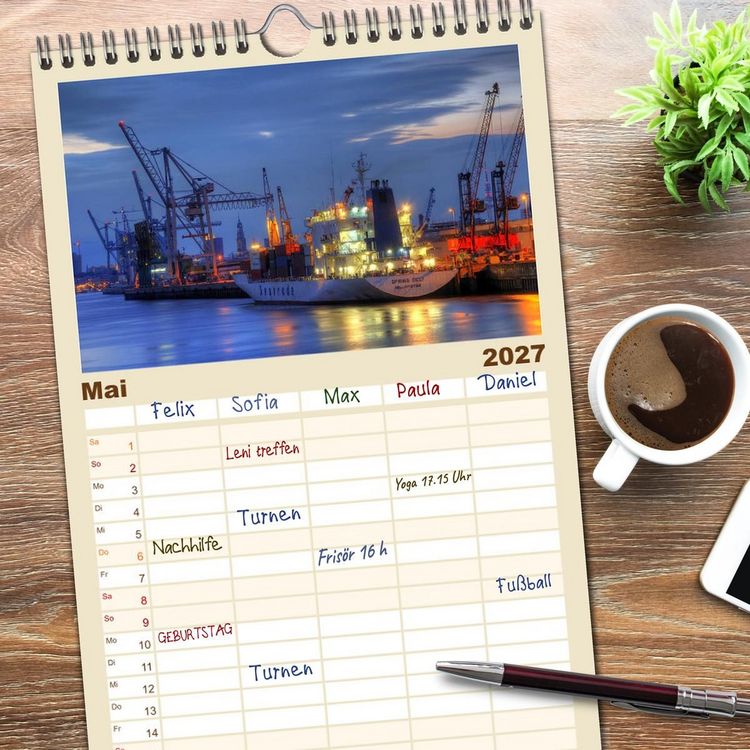 Produktbild: Familienplaner 2027 - Hamburg mit 5 Spalten (Wandkalender, 21 x 45 cm) CALVENDO