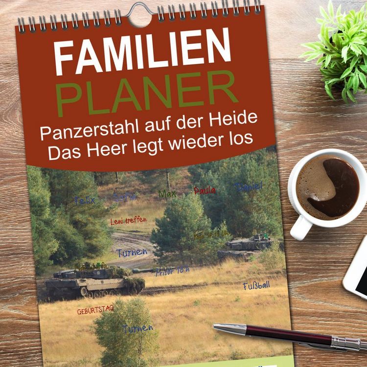 Produktbild: Familienplaner 2026 - Panzerstahl auf der Heide &ndash; Das Heer legt wieder los mit 5 Spalten (Wandkalender, 21 x 45 cm) CALVENDO
