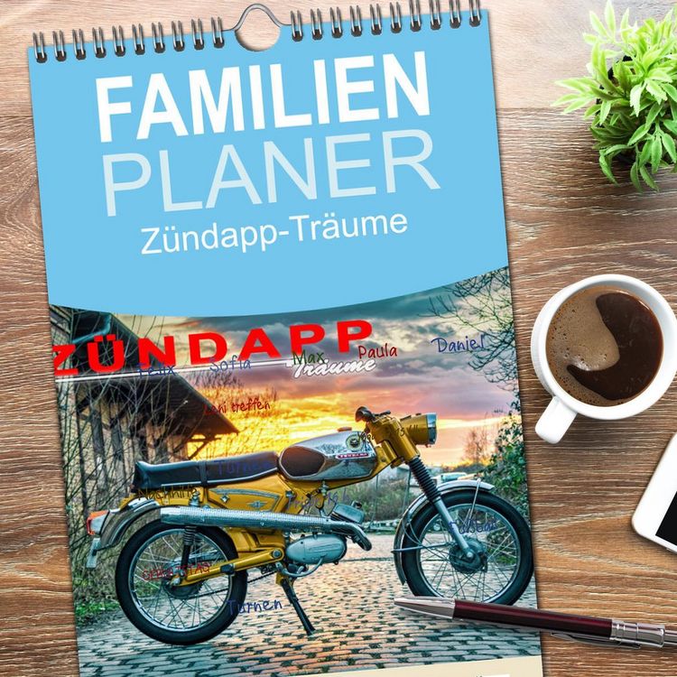 Produktbild: Familienplaner 2026 - Z&uuml;ndapp-Tr&auml;ume mit 5 Spalten (Wandkalender, 21 x 45 cm) CALVENDO
