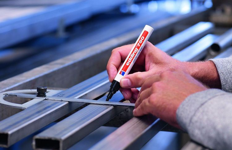 Produktbild: Edding Lackmarker 750 schwarz