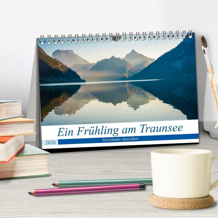 Produktbild: Ein Fr&uuml;hling am Traunsee - Vertr&auml;umte Ansichten (Tischkalender 2026 DIN A5 quer), CALVENDO Monatskalender
