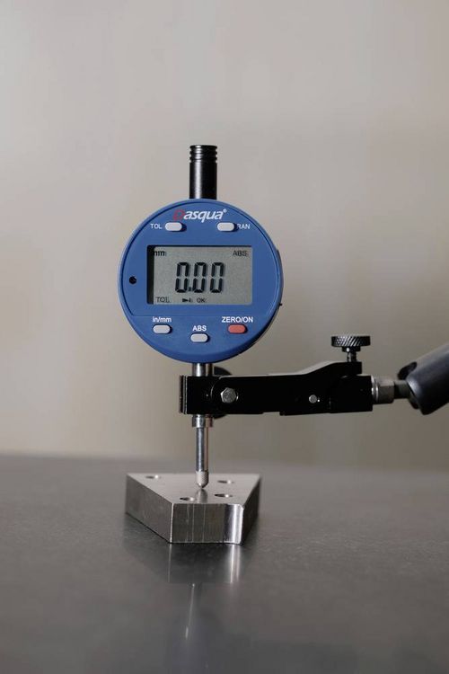 Produktbild: Dasqua 5260-4205 Messuhr (L x B) 125mm x 32.4mm mit Kontrollma&szlig; 12.7mm Ablesung: 0.001mm
