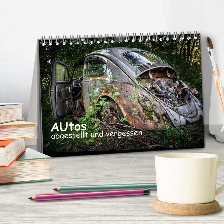 Produktbild: Autos, abgestellt und vergessen (Tischkalender 2026 DIN A5 quer), CALVENDO Monatskalender