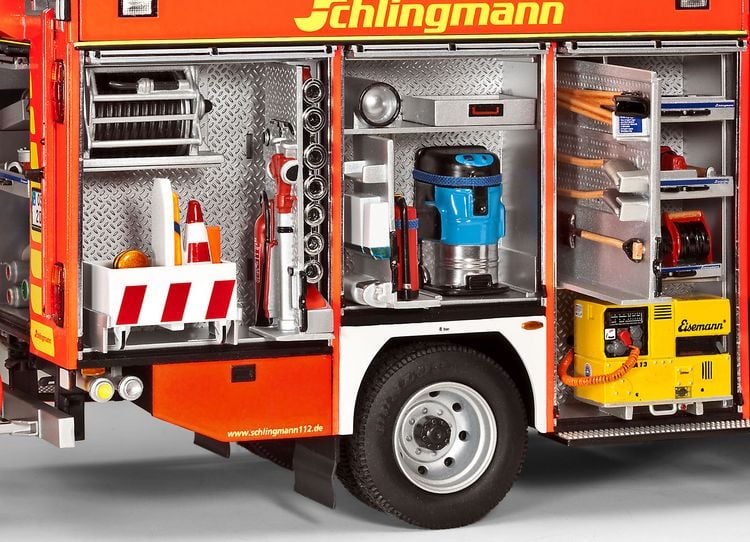 Produktbild: Revell 07404 Schlingmann LF 20/16 Feuerwehrauto Bausatz 1:24