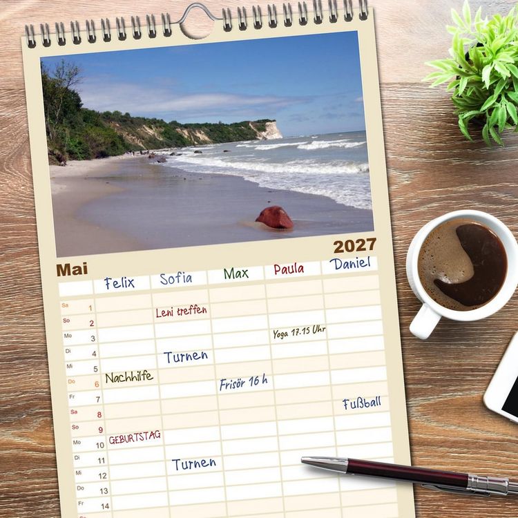 Produktbild: Familienplaner 2027 - R&uuml;gen PUR mit 5 Spalten (Wandkalender, 21 x 45 cm) CALVENDO