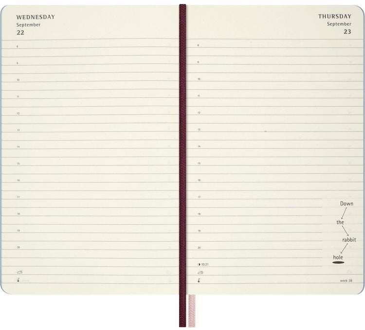 Produktbild: Moleskine Alice im Wunderland 12 Monate Tageskalender 2027, L/A5, 1 Tag = 1 Seite, fester Einband