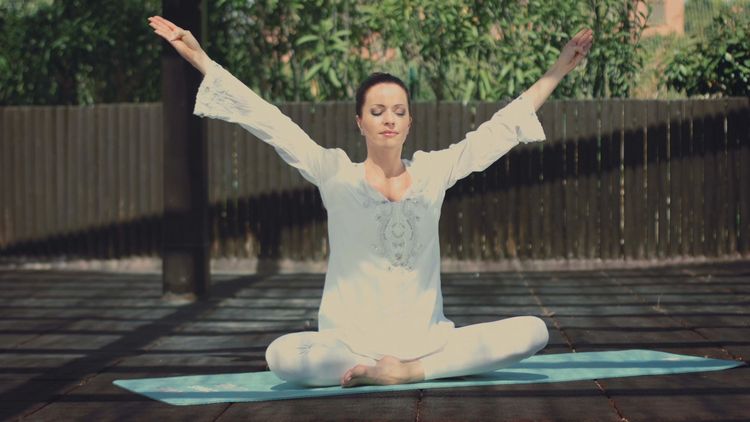 Produktbild: Yogatherapie - Gest&auml;rkt durchs Leben mit Yoga