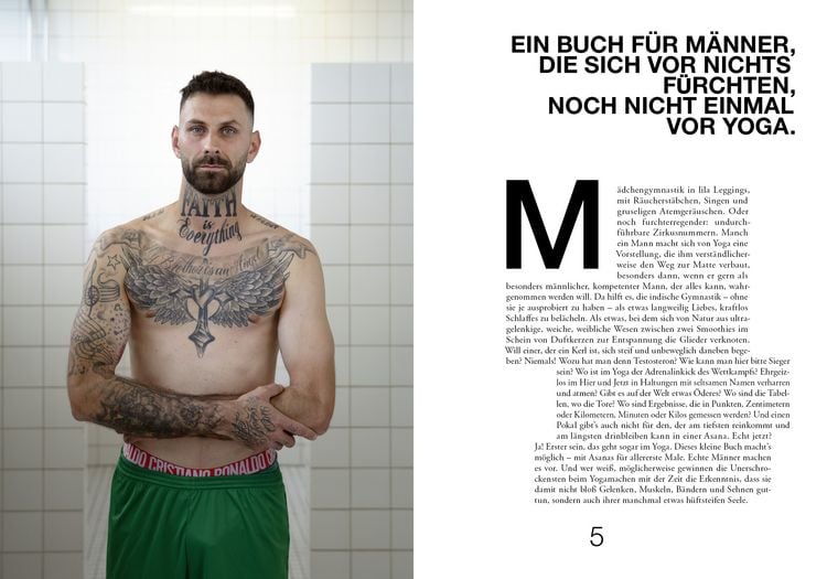 Produktbild: Mann macht Yoga