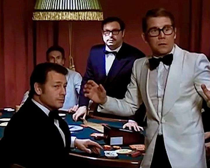 Produktbild: Ein Profi-Ding (Hold up, Instantanea di una rapina) / Spannungsgeladener Kriminalfilm mit Starbesetzung (Pidax Film-Klassiker)