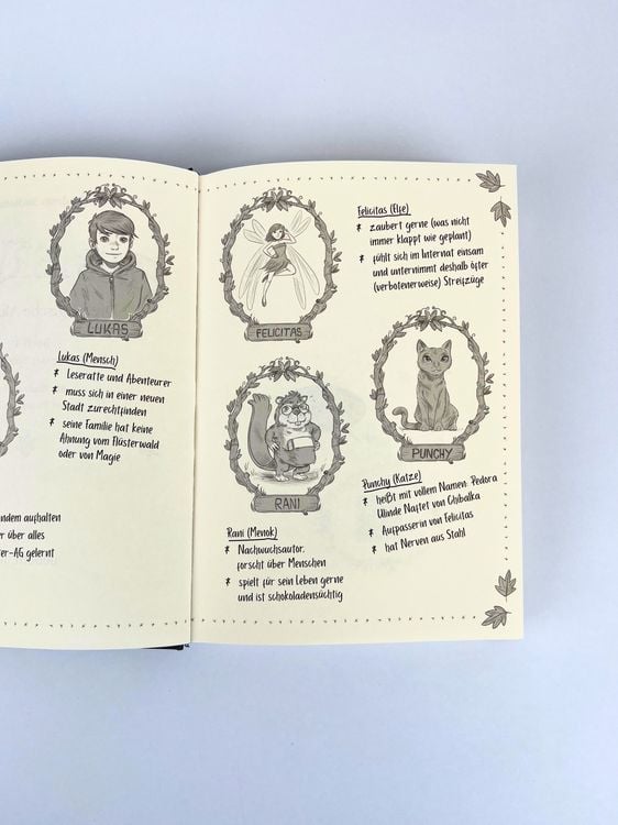 Produktbild: Fl&uuml;sterwald &ndash; Die magische Akademie. Die Rache der Spiegelkrieger (Fl&uuml;sterwald, Bd. III-4)