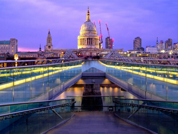 Produktbild: CALVENDO Puzzle Millenium Bridge | 1000 Teile Lege-Gr&ouml;&szlig;e 64x48cm Foto-Puzzle f&uuml;r gl&uuml;ckliche Stunden