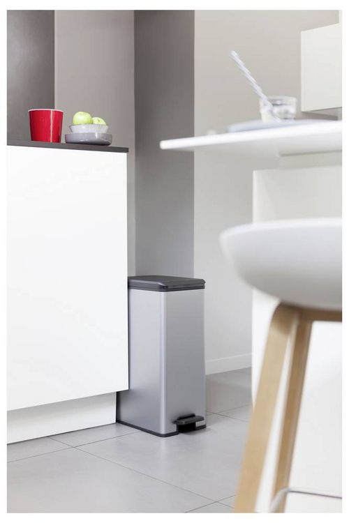 Produktbild: Curver 213298 M&uuml;lleimer 40l (B x H x T) 250 x 610 x 420mm Silber, Schwarz 1St.