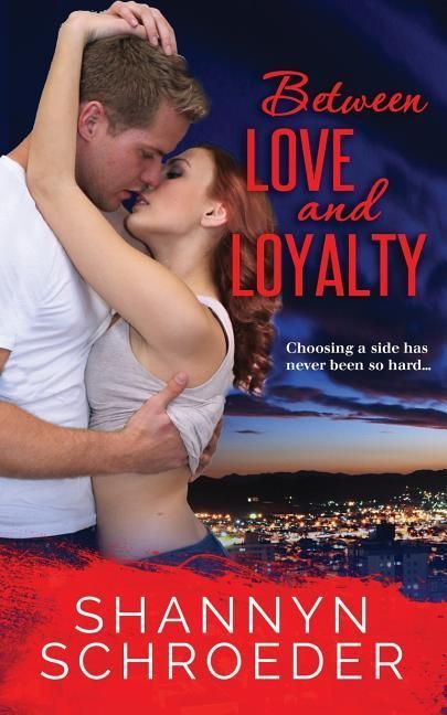 Produktbild: Between Love and Loyalty