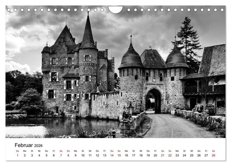Produktbild: Burgen in schwarzwei&szlig; - Wie aus alten Zeiten (Wandkalender 2026 DIN A4 quer), CALVENDO Monatskalender