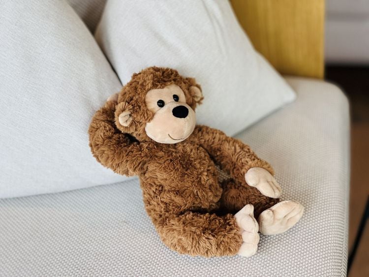 Produktbild: Teddy Hermann 93945 - &Auml;ffchen Ricky, Affe-Pl&uuml;schtier, 32 cm, Herzekind