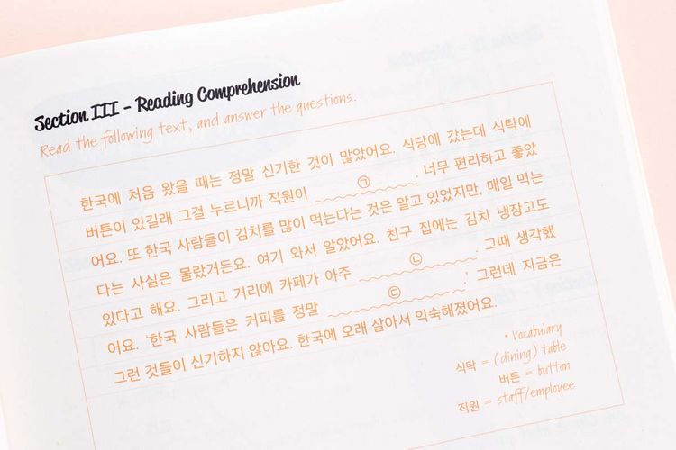 Produktbild: Talk To Me In Korean Workbook - Level 7