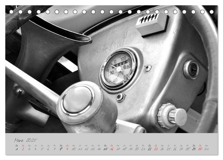 Produktbild: BMW Isetta 300 in schwarzwei&szlig; (Tischkalender 2025 DIN A5 quer), CALVENDO Monatskalender