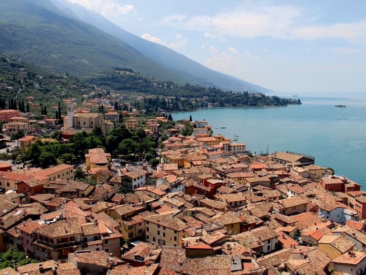 Produktbild: CALVENDO Puzzle Malcesine | 1000 Teile Lege-Gr&ouml;&szlig;e 64x48cm Foto-Puzzle f&uuml;r gl&uuml;ckliche Stunden