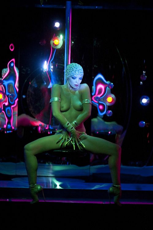 Produktbild: FEU (FEUER) von Christian Louboutin - Le Crazy Horse Paris (inkl. 2D-Version)
