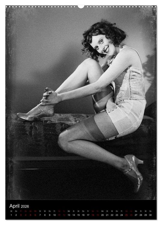 Produktbild: Nylons und Zigaretten (Wandkalender 2026 DIN A2 hoch), CALVENDO Monatskalender