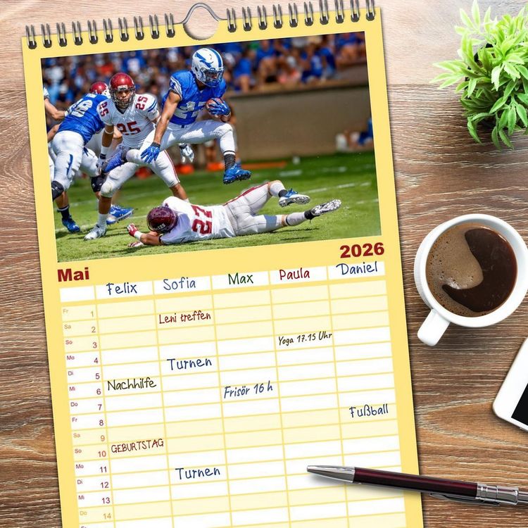 Produktbild: Familienplaner 2026 - American Football - Touchdown durchs Jahr mit 5 Spalten (Wandkalender, 21 x 45 cm) CALVENDO
