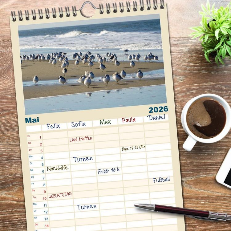 Produktbild: Familienplaner 2026 - Am Strand von Juist mit 5 Spalten (Wandkalender, 21 x 45 cm) CALVENDO
