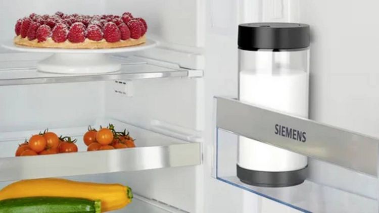 Produktbild: Siemens Glasmilchbeh&auml;lter f&uuml;r Kaffeevollautomaten EQ500, EQ700 classic und EQ6 plus TZ80008 Milchk&auml;nnchen Schwarz, Transparent