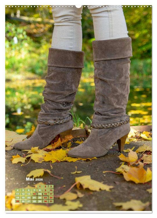 Produktbild: Stiefel und High Heels im Herbst (Wandkalender 2026 DIN A2 hoch), CALVENDO Monatskalender