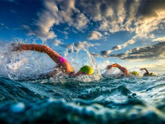 Produktbild: CALVENDO Puzzle Der Triathlon hat begonnen | 1000 Teile Lege-Gr&ouml;&szlig;e 64x48cm Foto-Puzzle f&uuml;r gl&uuml;ckliche Stunden
